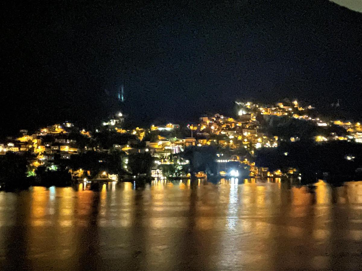Romantic Home Stone With Amazing View Lake Of Como And Oleandra لاليو المظهر الخارجي الصورة