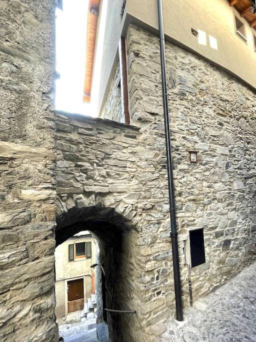 Romantic Home Stone With Amazing View Lake Of Como And Oleandra لاليو المظهر الخارجي الصورة
