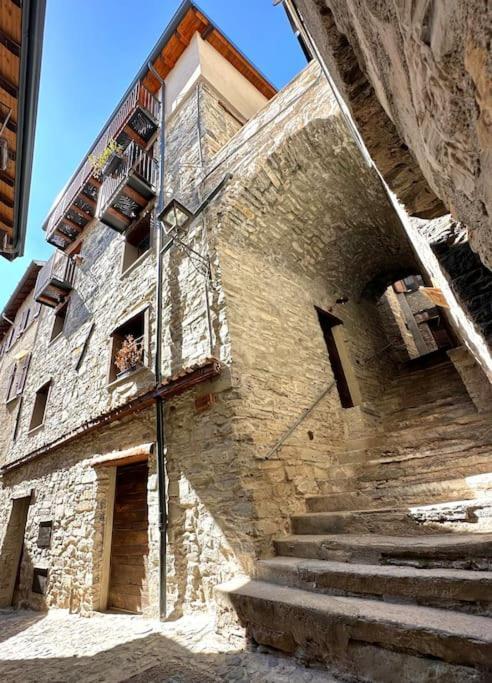 Romantic Home Stone With Amazing View Lake Of Como And Oleandra لاليو المظهر الخارجي الصورة