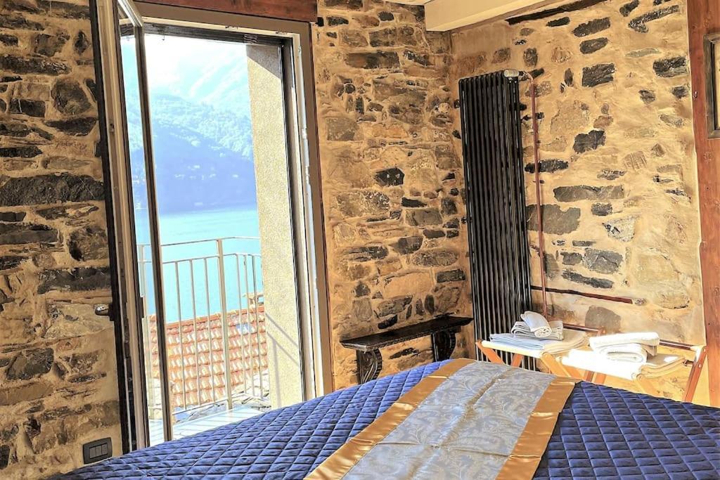 Romantic Home Stone With Amazing View Lake Of Como And Oleandra لاليو المظهر الخارجي الصورة